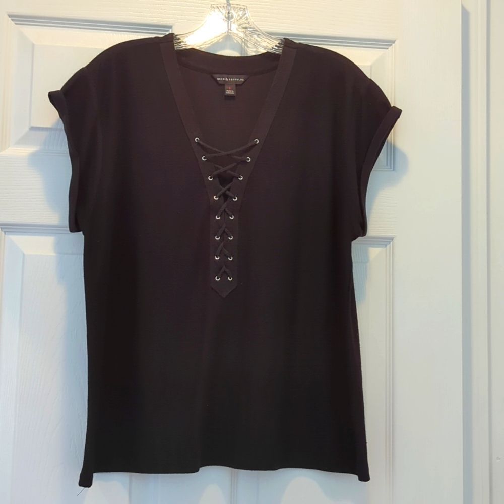 Rock & Republic ladies laced top black L